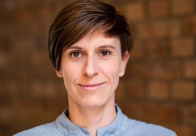 Porträt von Katharina Beyerl