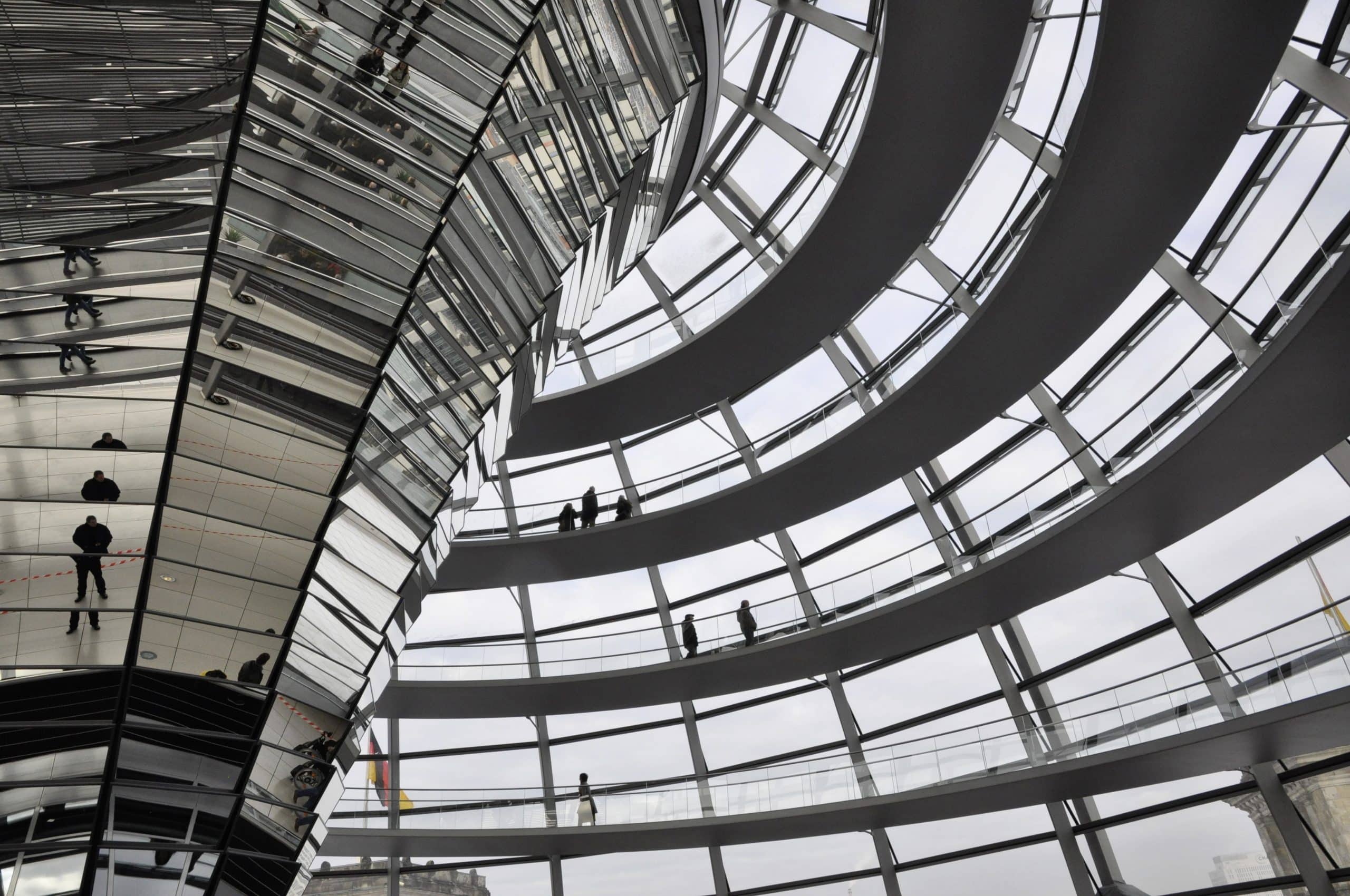 one 02/16PA-Botschafter in BerlinStippvisite im Bundestag