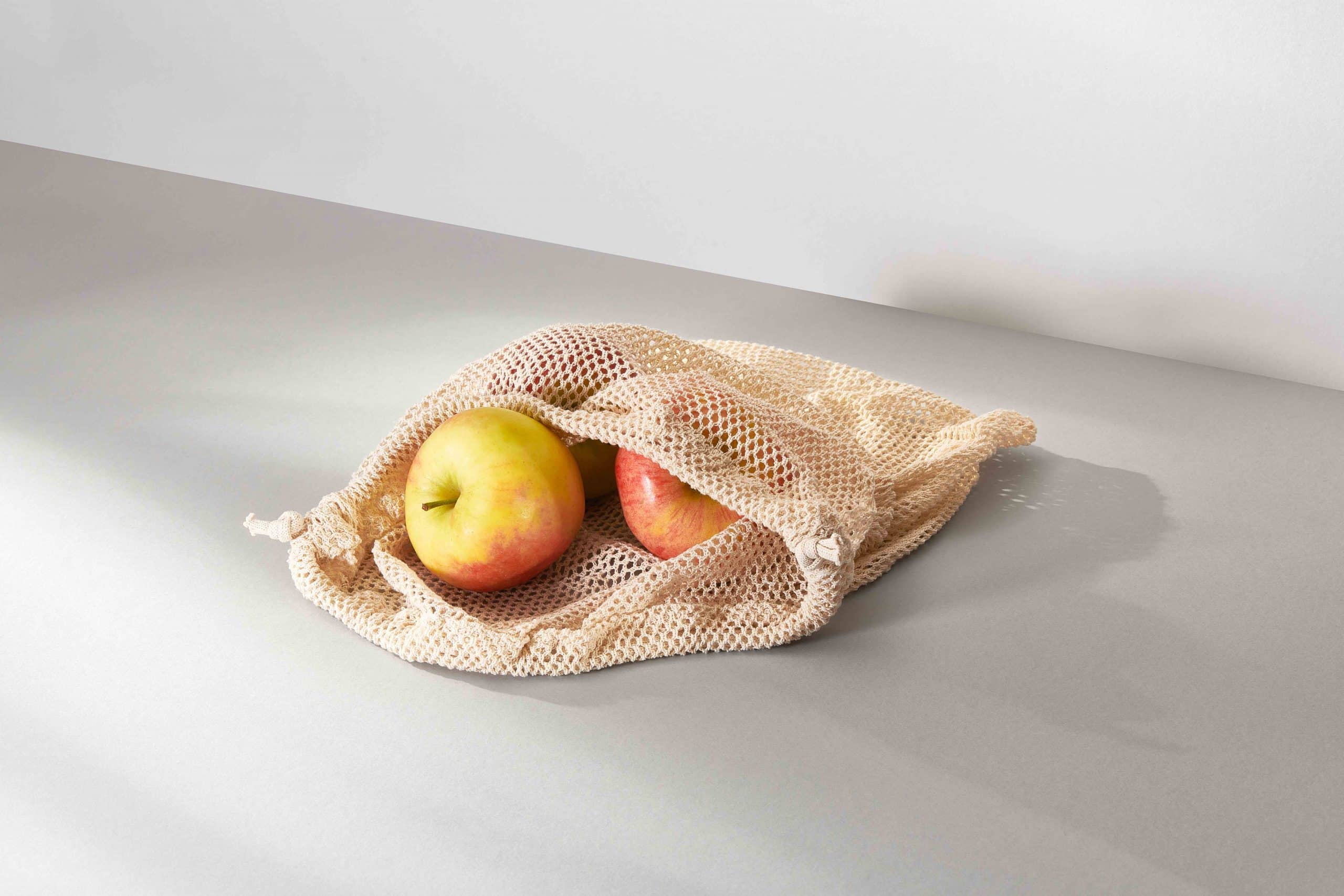 Äpfel in einem Netz