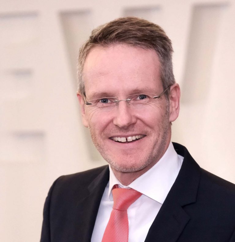 Porträt von Klaus Wirbel