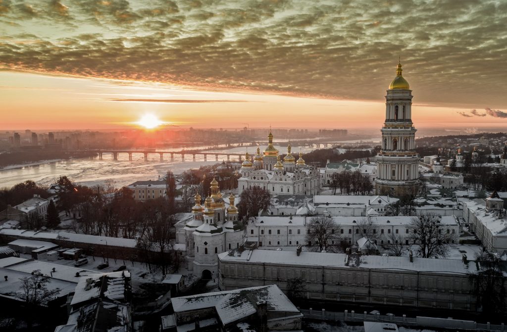 rewe-group-hilft-geflohenen-menschen-aus-der-ukraine-in-koeln