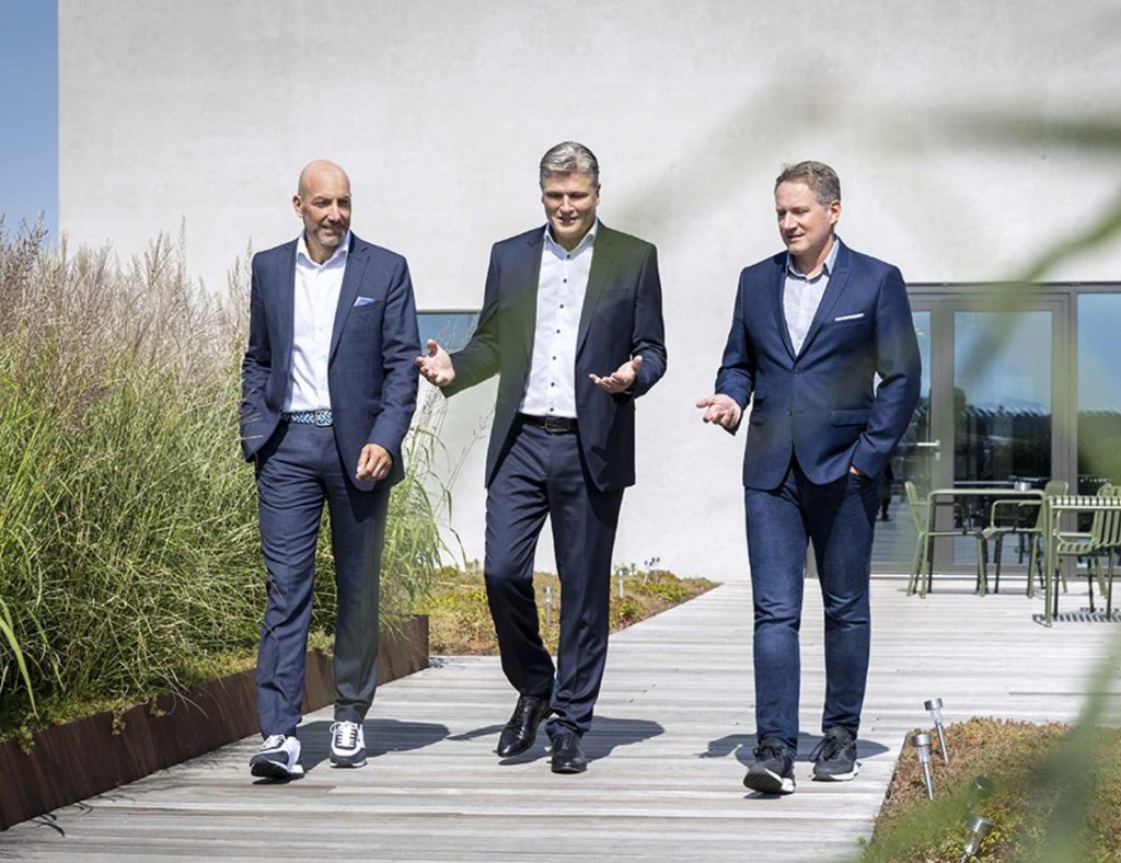 Porträt von Dr. Ingo Burmester (links), Leif Vase Larsen (Mitte) und Boris Schnabel (rechts).