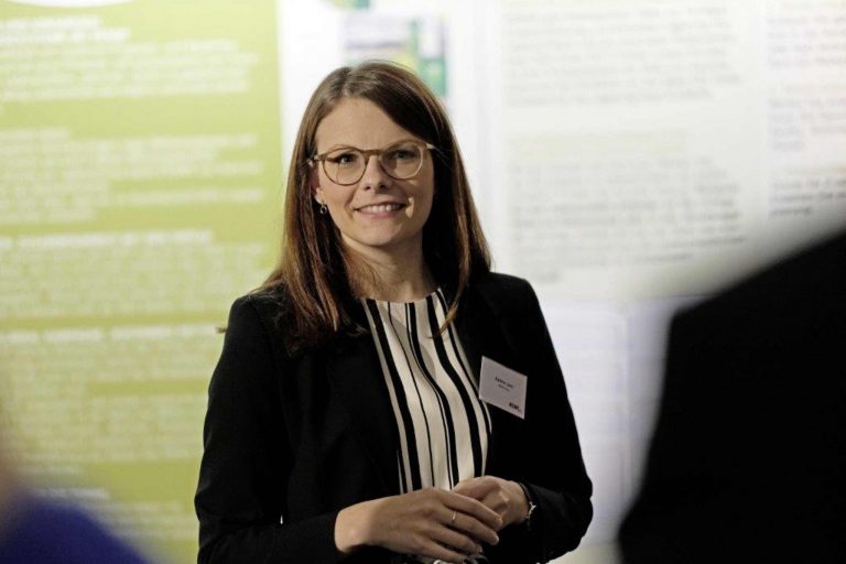 Porträt von Kathrin Daivandran