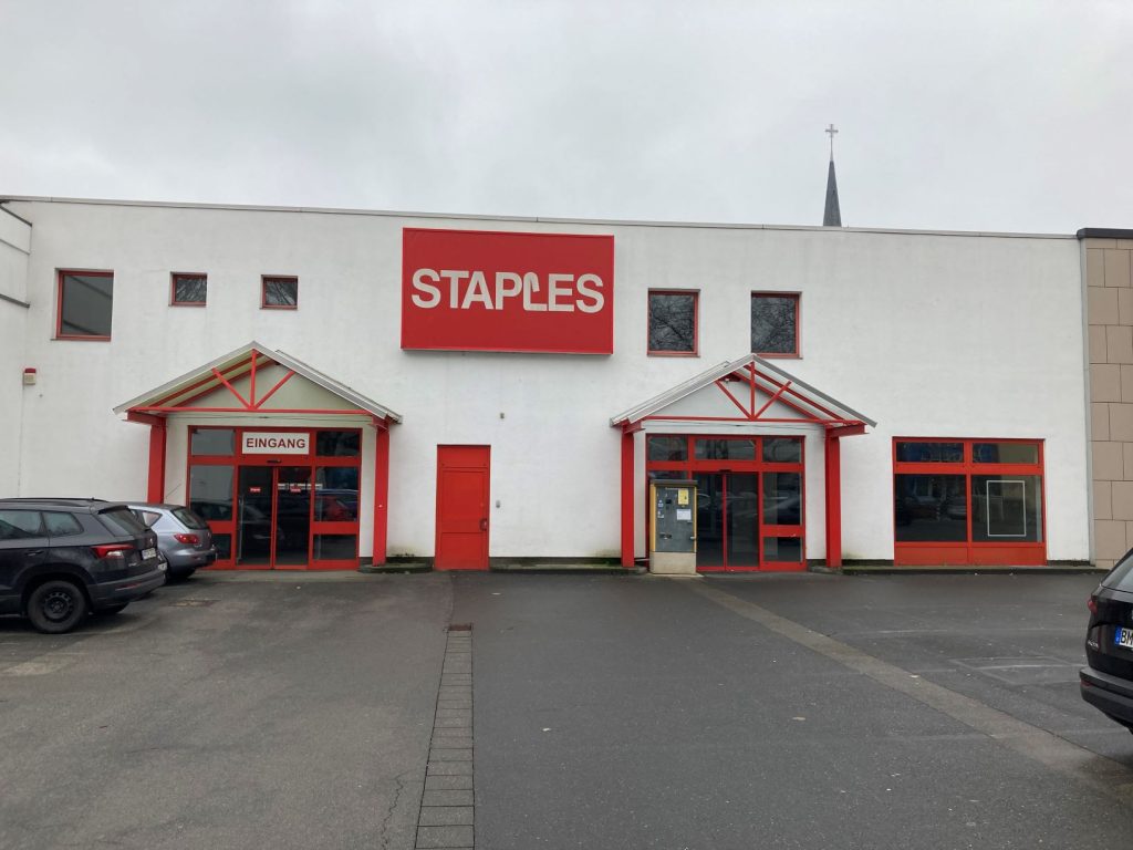 Außenansicht Markt in Krefeld-Cracau