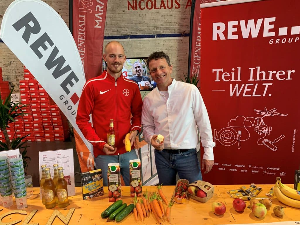 Links: Jonathan Dahlke, Botschafter des Generali Köln Marathon und Debütant auf der Marathon-Strecke Rechts: Markus Frisch, Geschäftsführer Kölner AusdauerSport GmbH