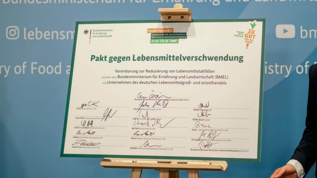 Signed pact against food-waste