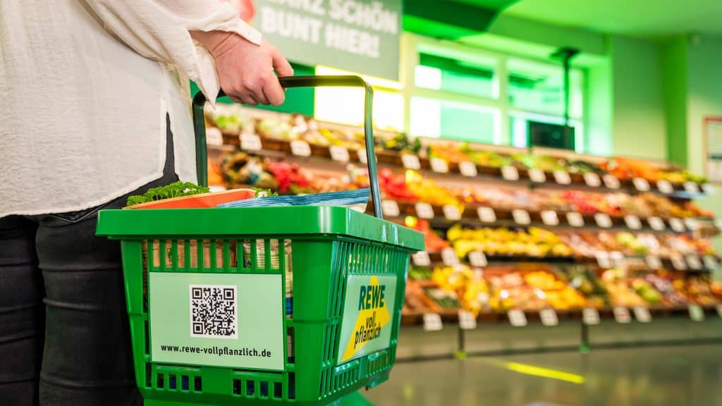 Einkaufskorb REWE vollpflanzlich im Markt